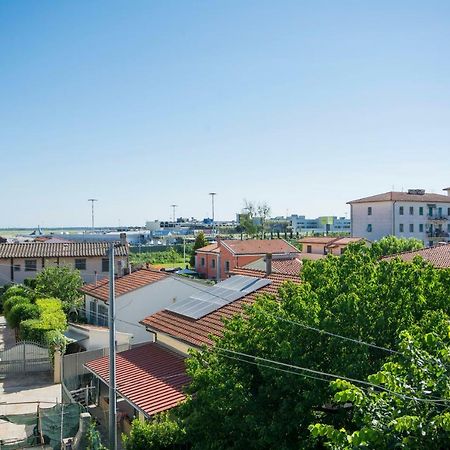 Altido Pampurio Airport Apartment 比萨 外观 照片